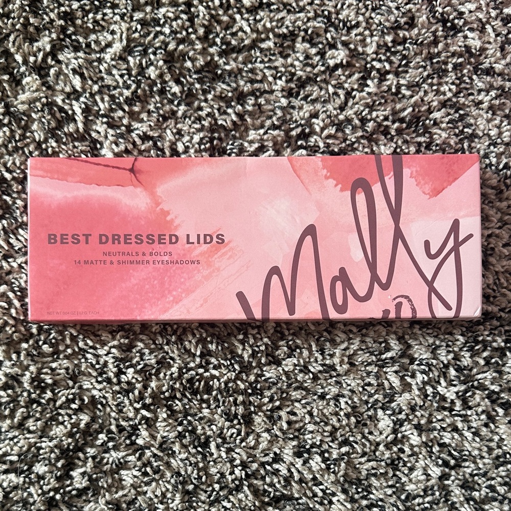 Mally Best Dressed Lids Eyeshadow Palette